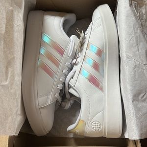 Adidas grand court 2.0